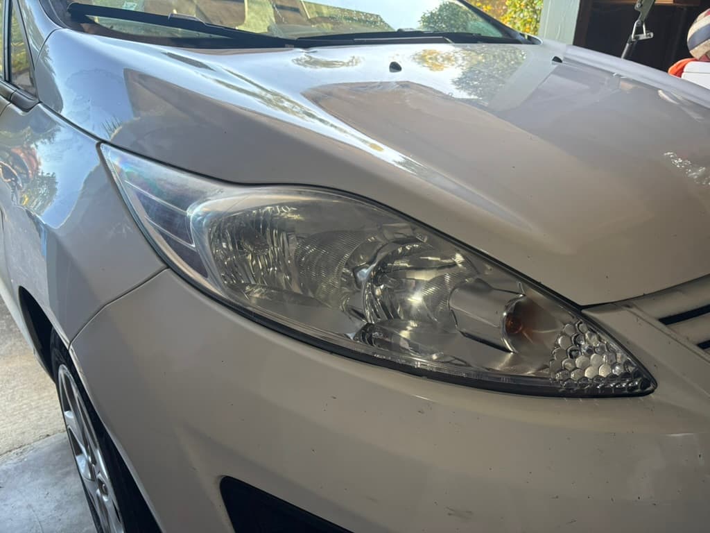 2011 Ford Fiesta - 2 