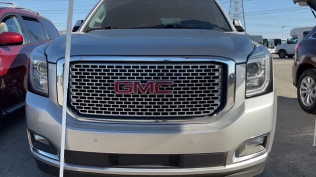 2017 GMC Yukon - 12 