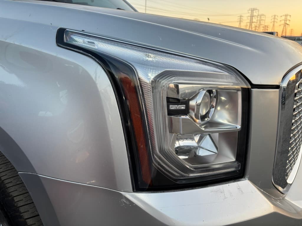 2017 GMC Yukon - 15 