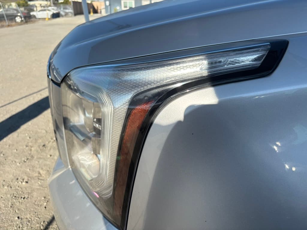 2017 GMC Yukon - 16 
