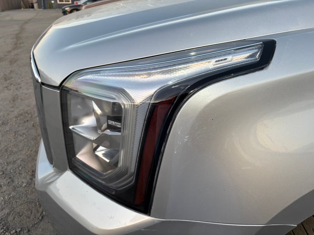 2017 GMC Yukon - 18 