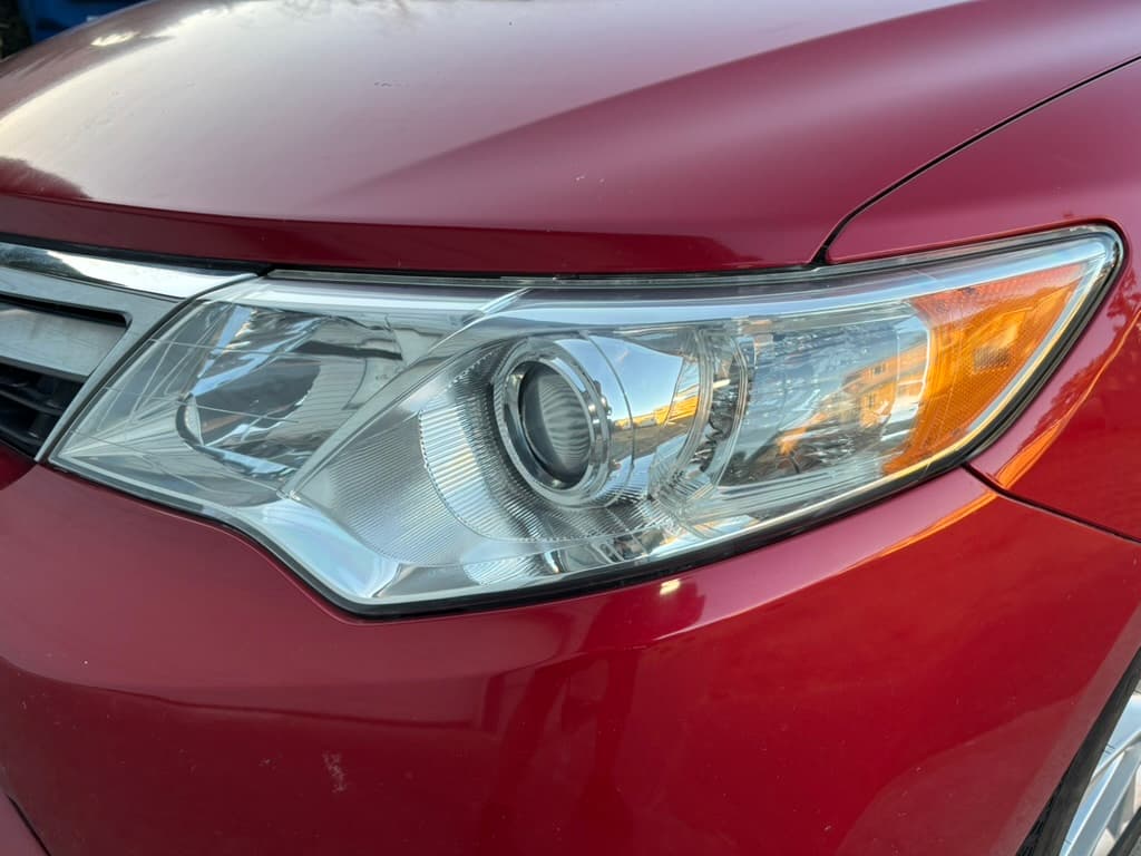 2013 Toyota Camry XLE Hybrid - 16 