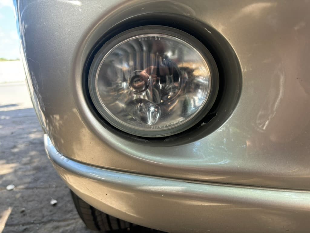 2004 Toyota Sequoia - 11 