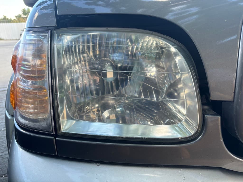 2004 Toyota Sequoia - 4 