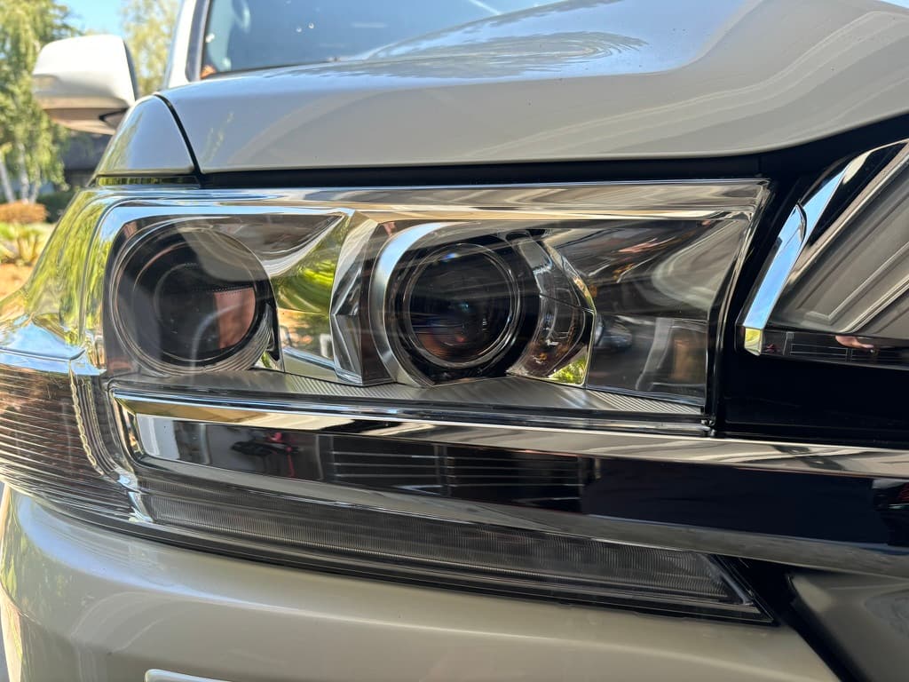 2019 Toyota Land Cruiser - 13 