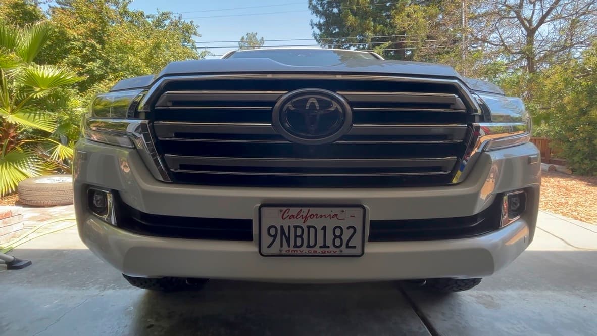 2019 Toyota Land Cruiser - 2 